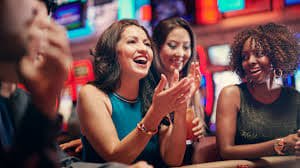 Pretty Gaming live Dragon Tiger table on poka88 slot showing dealer, cards, and betting interface
